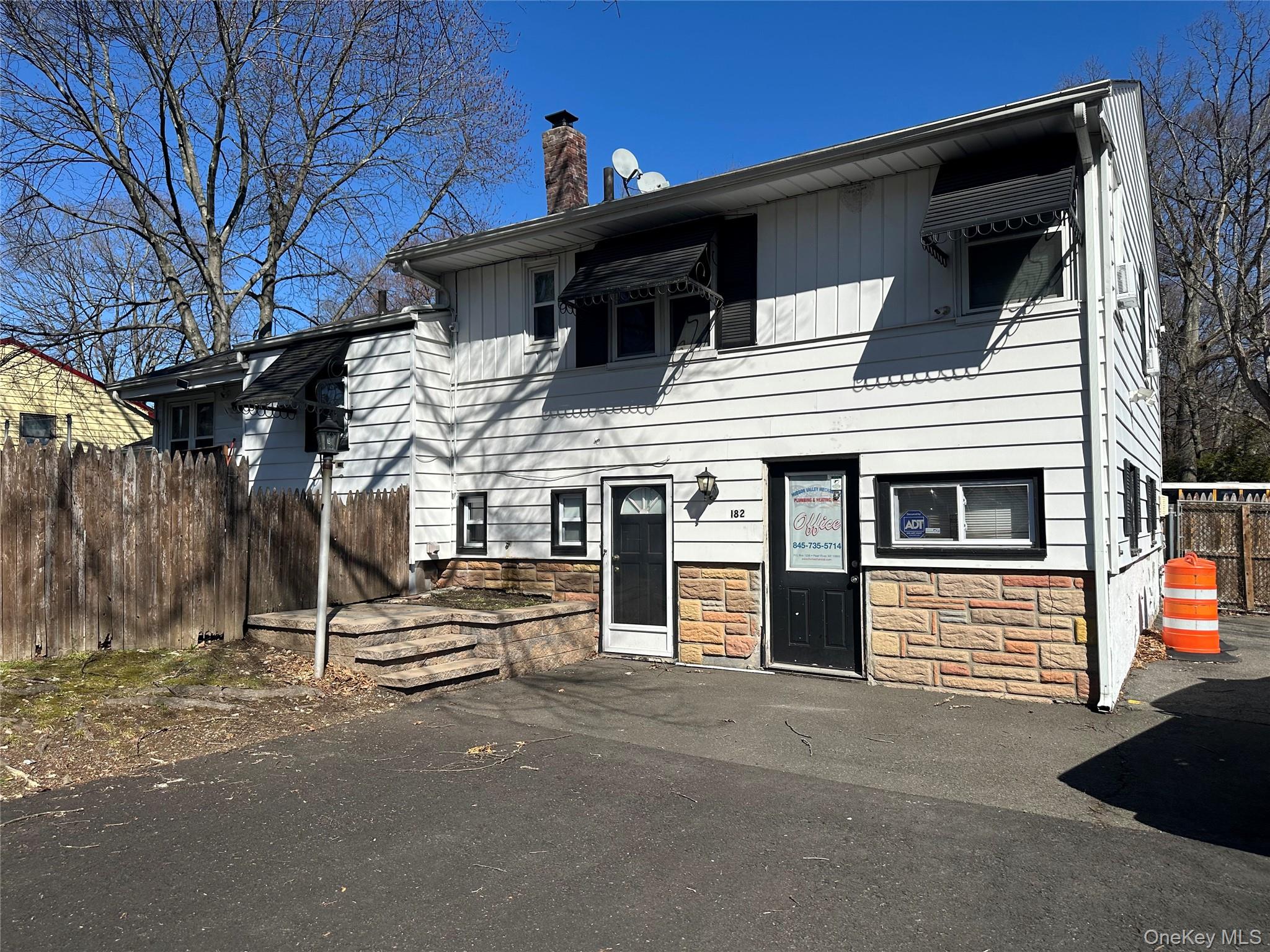 33 Marion Place, Pearl River, NY 10965