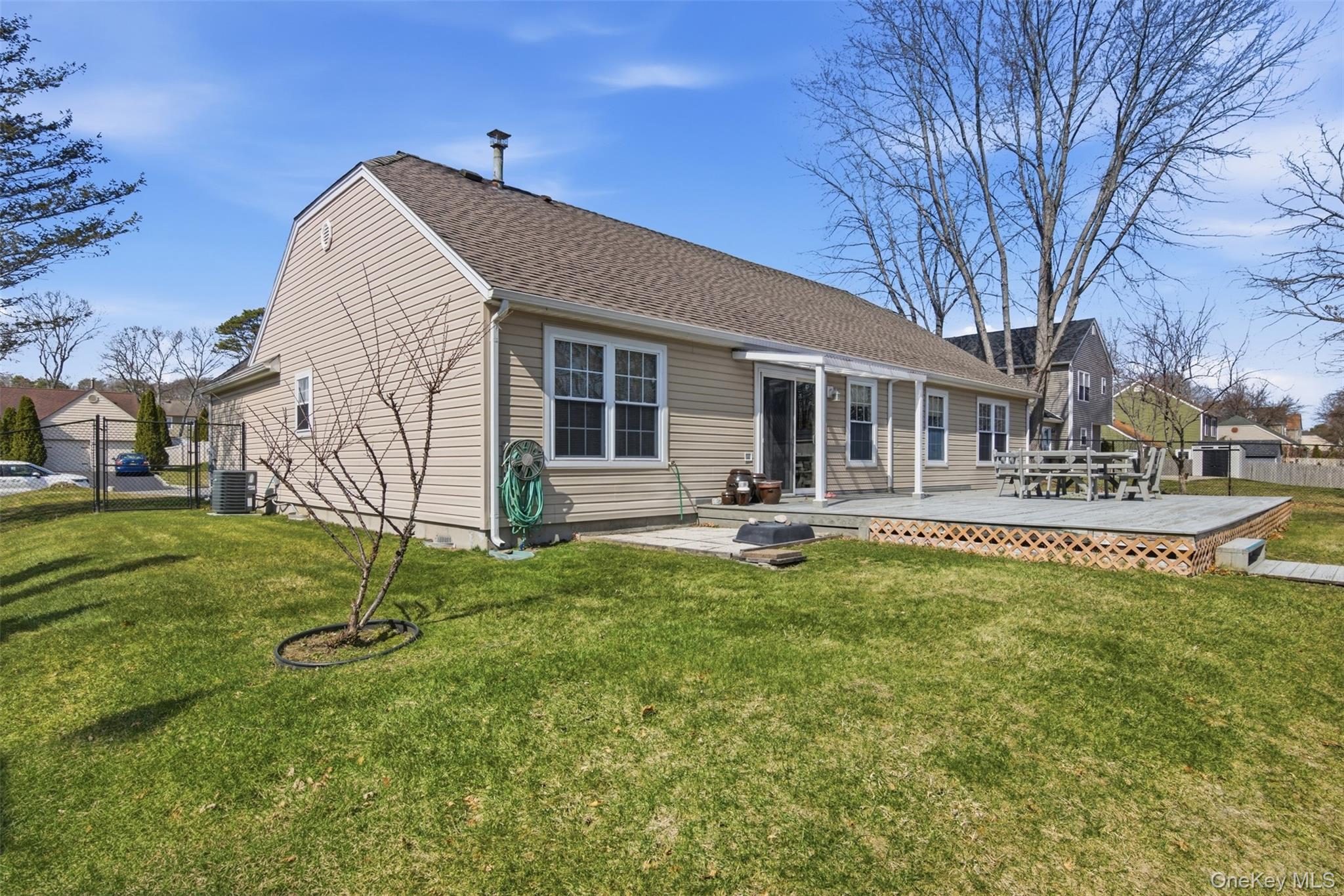 11 Royal Drive, Coram, NY 11727