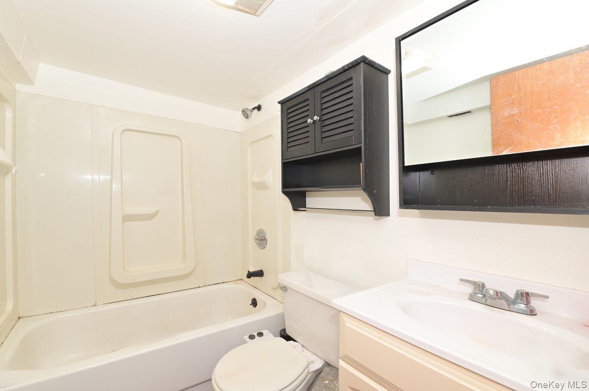 313 Warren Street, West Babylon, NY 11704