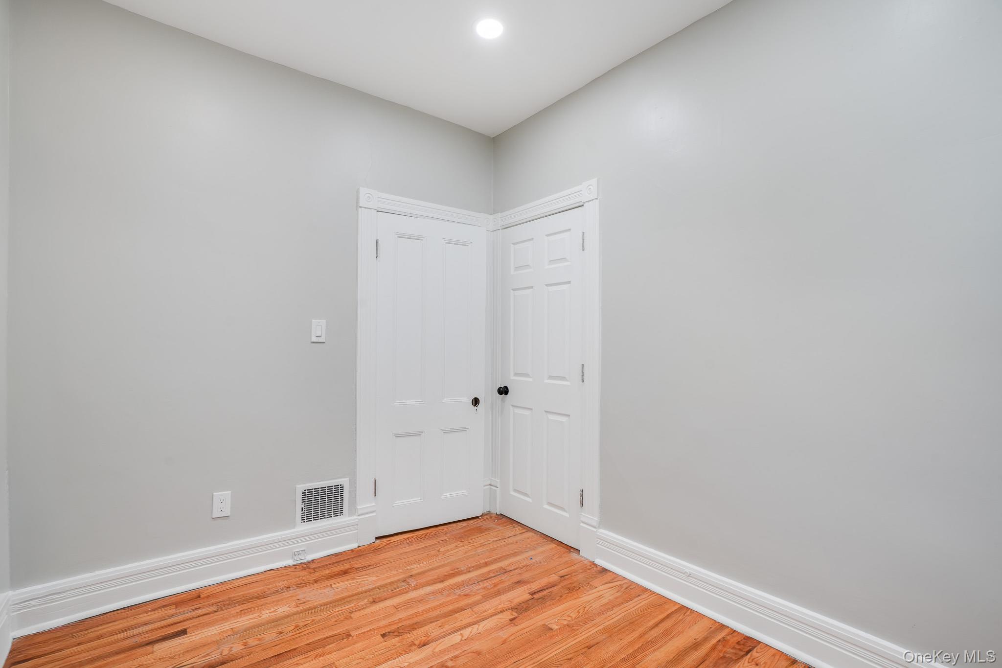 27 Orchard Place, Poughkeepsie, NY 12601