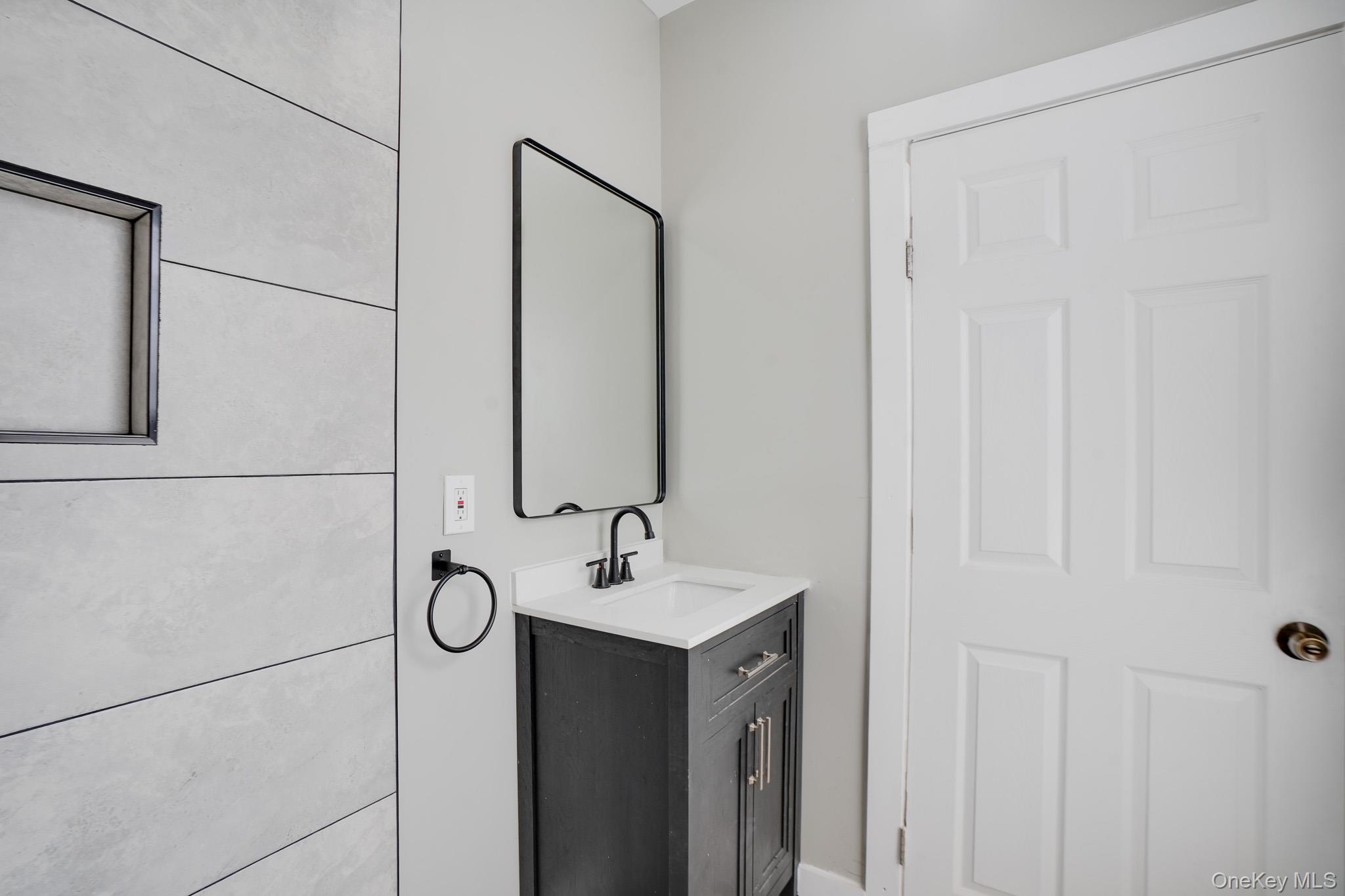 27 Orchard Place, Poughkeepsie, NY 12601