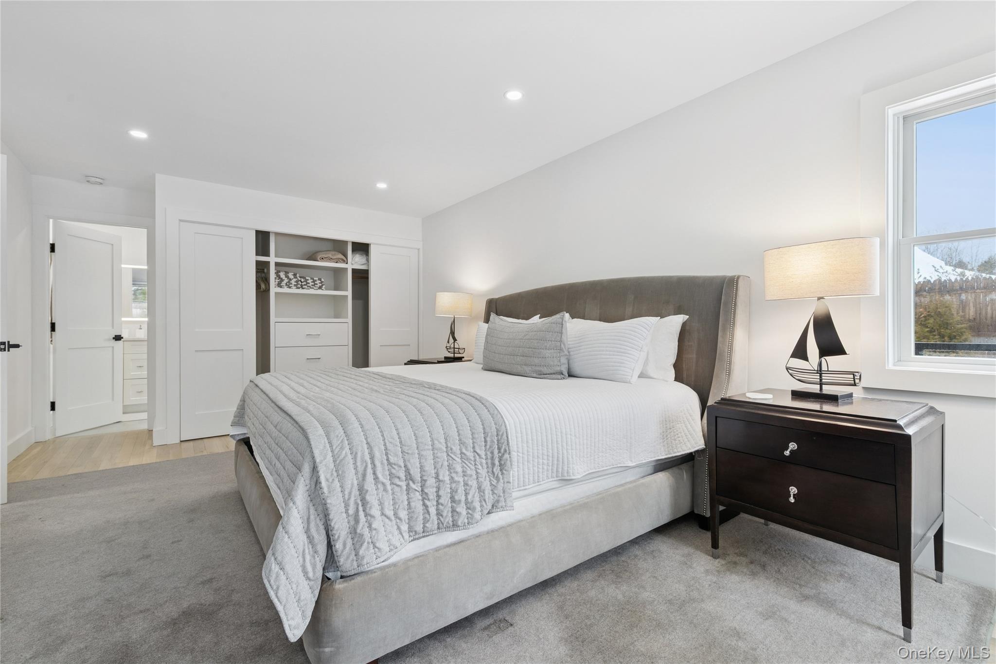 10 Sagamore Road, Hampton Bays, NY 11946