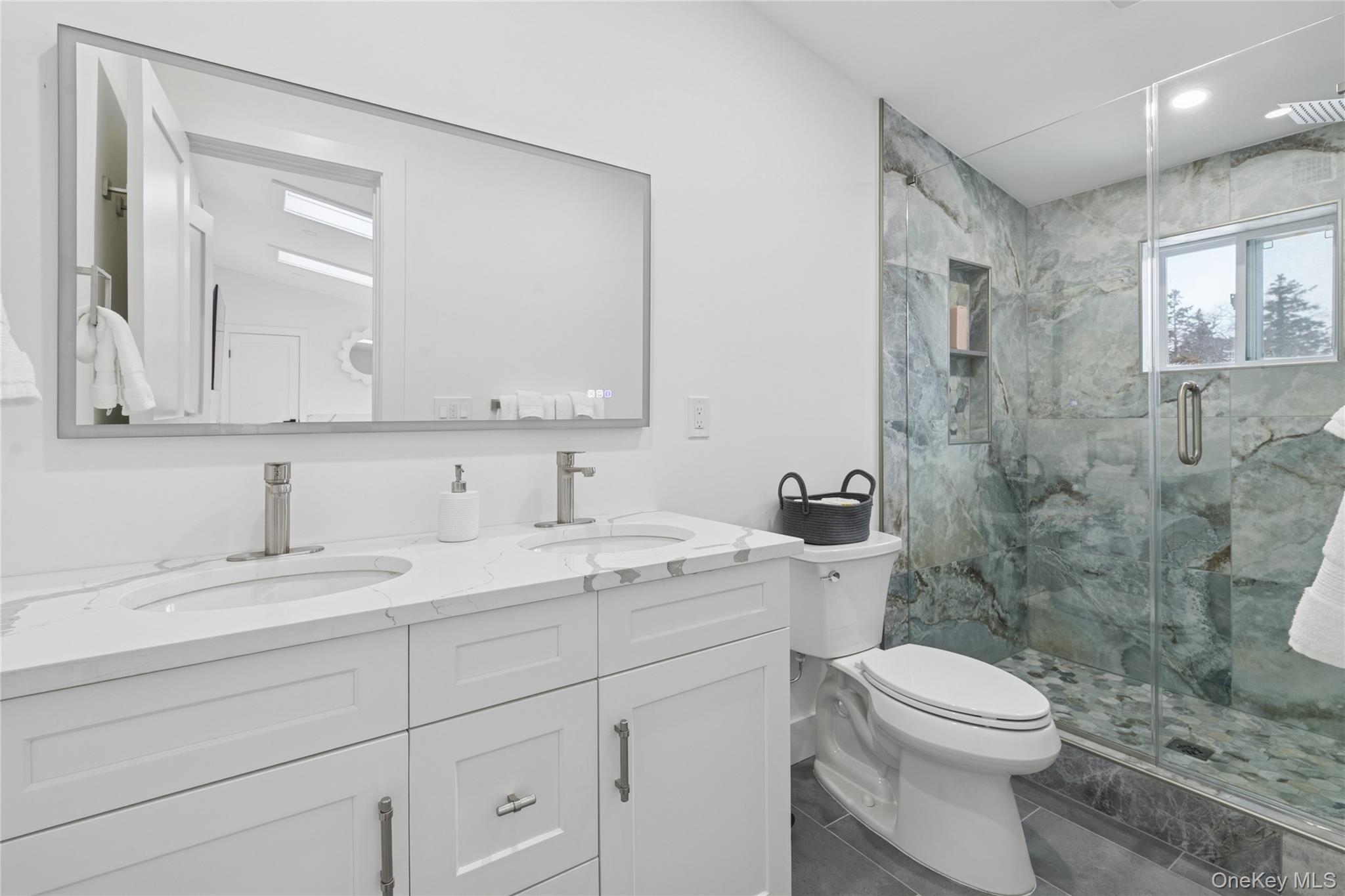 10 Sagamore Road, Hampton Bays, NY 11946