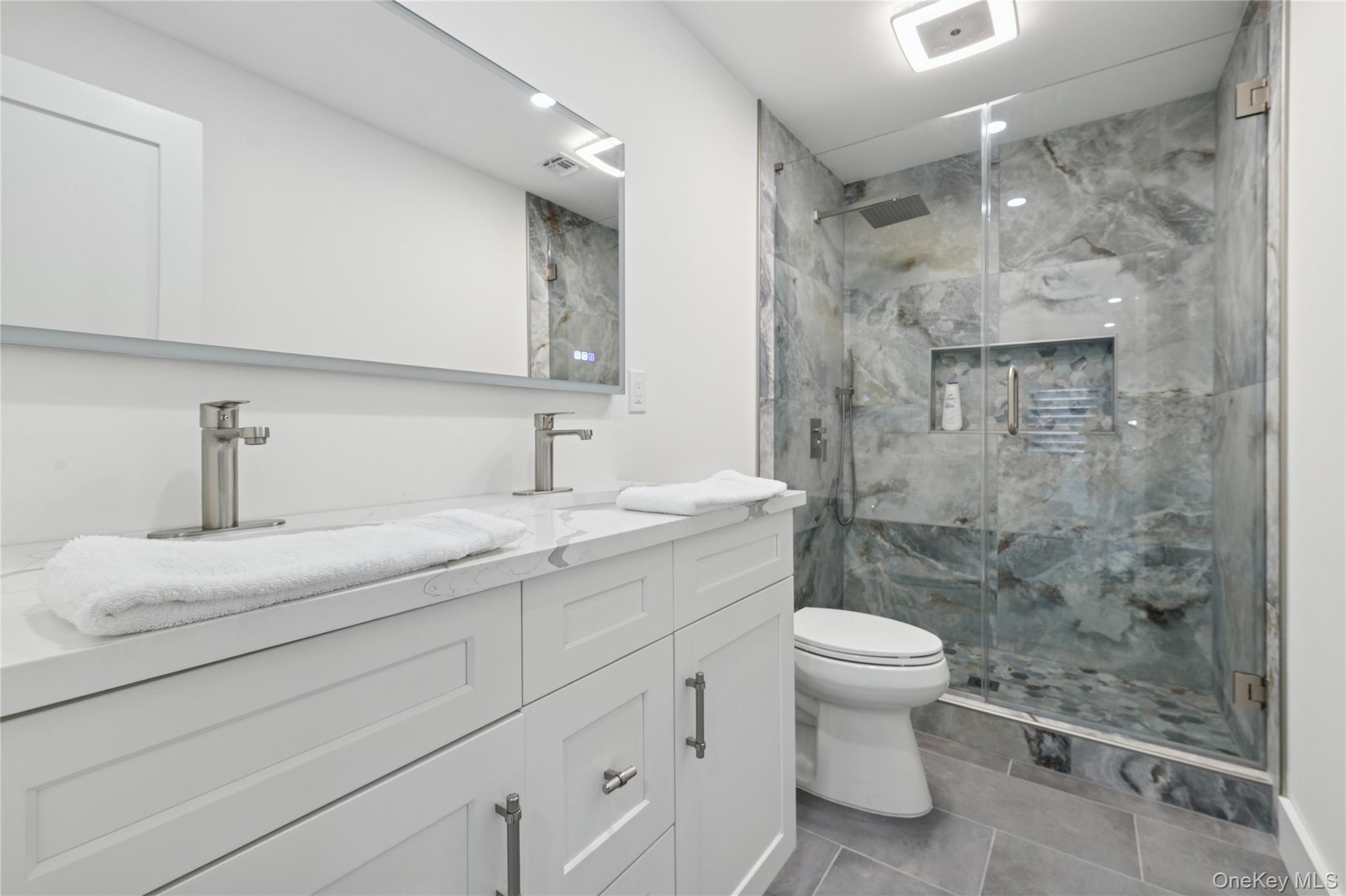 10 Sagamore Road, Hampton Bays, NY 11946