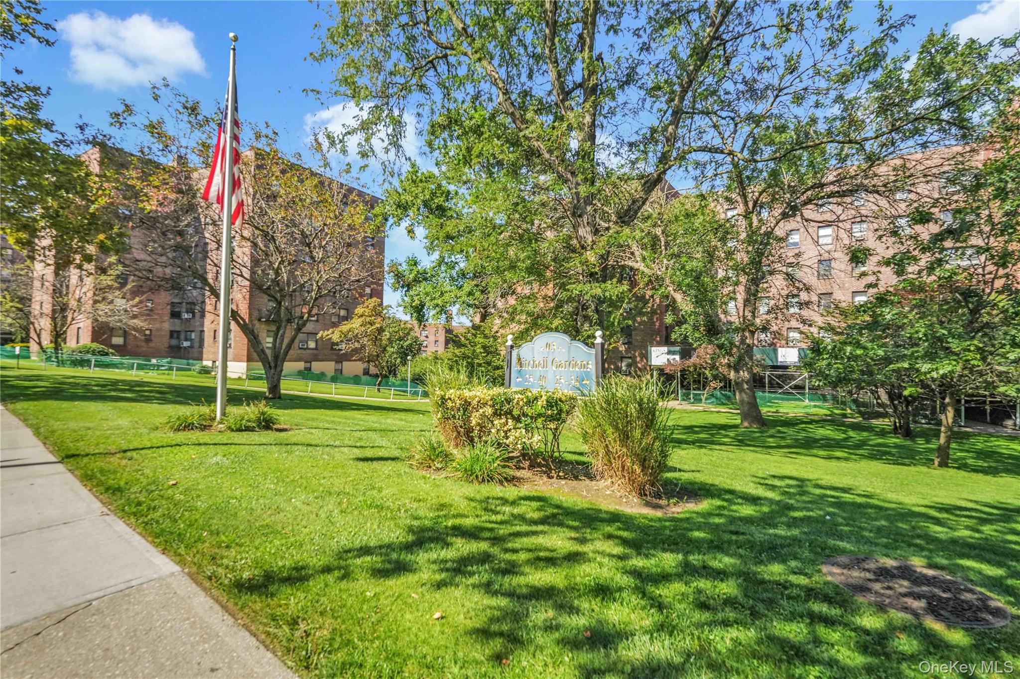 25-40 UNION Street # 1C, Flushing, NY 11354