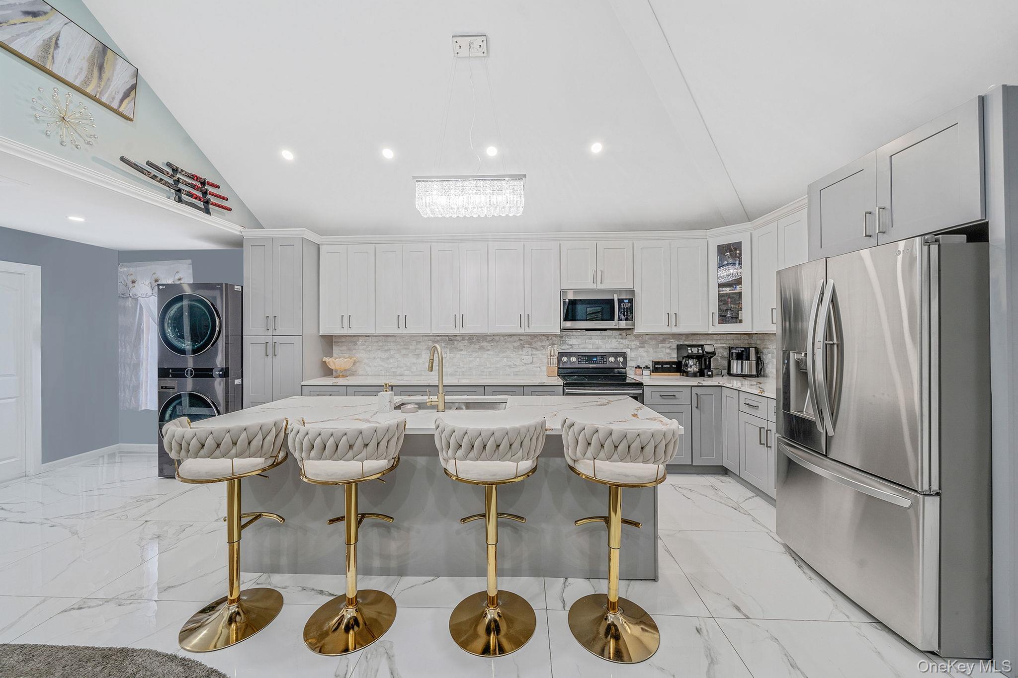 158 Mohawk Street, Ronkonkoma, NY 11779