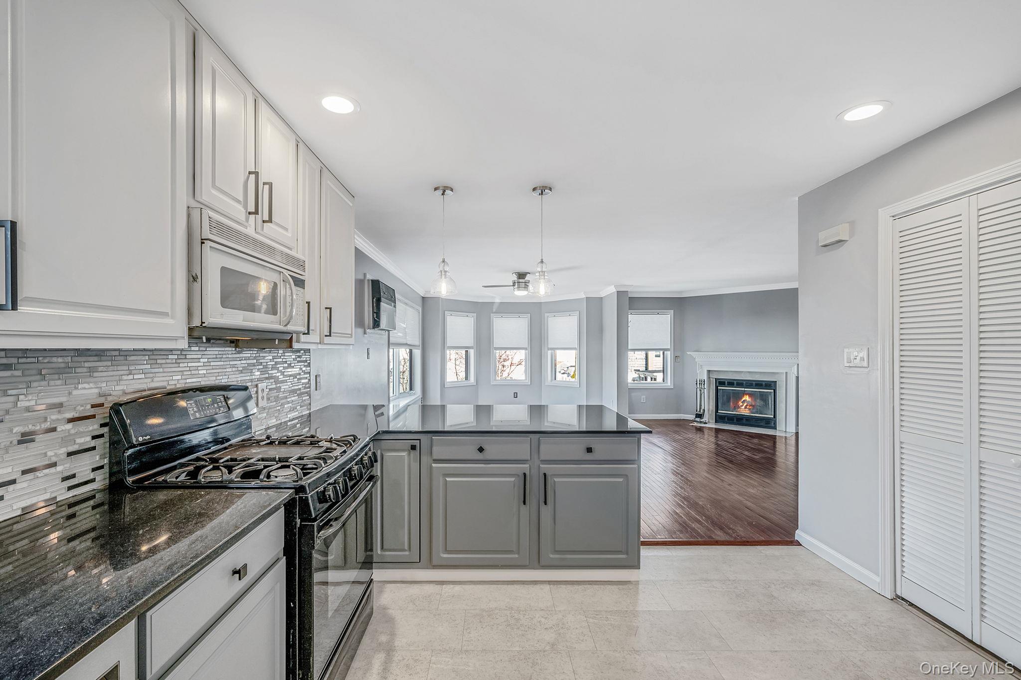 272 E Harrison Street # 2, Long Beach, NY 11561