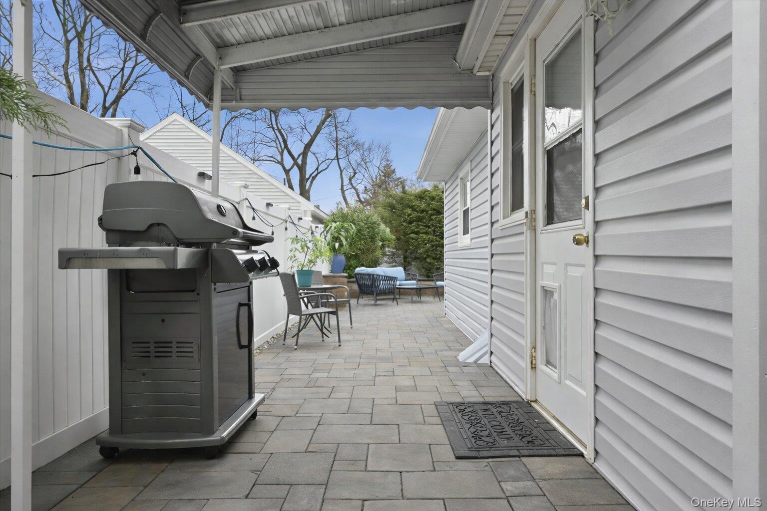 1261 Meadowbrook Road, Merrick, NY 11566