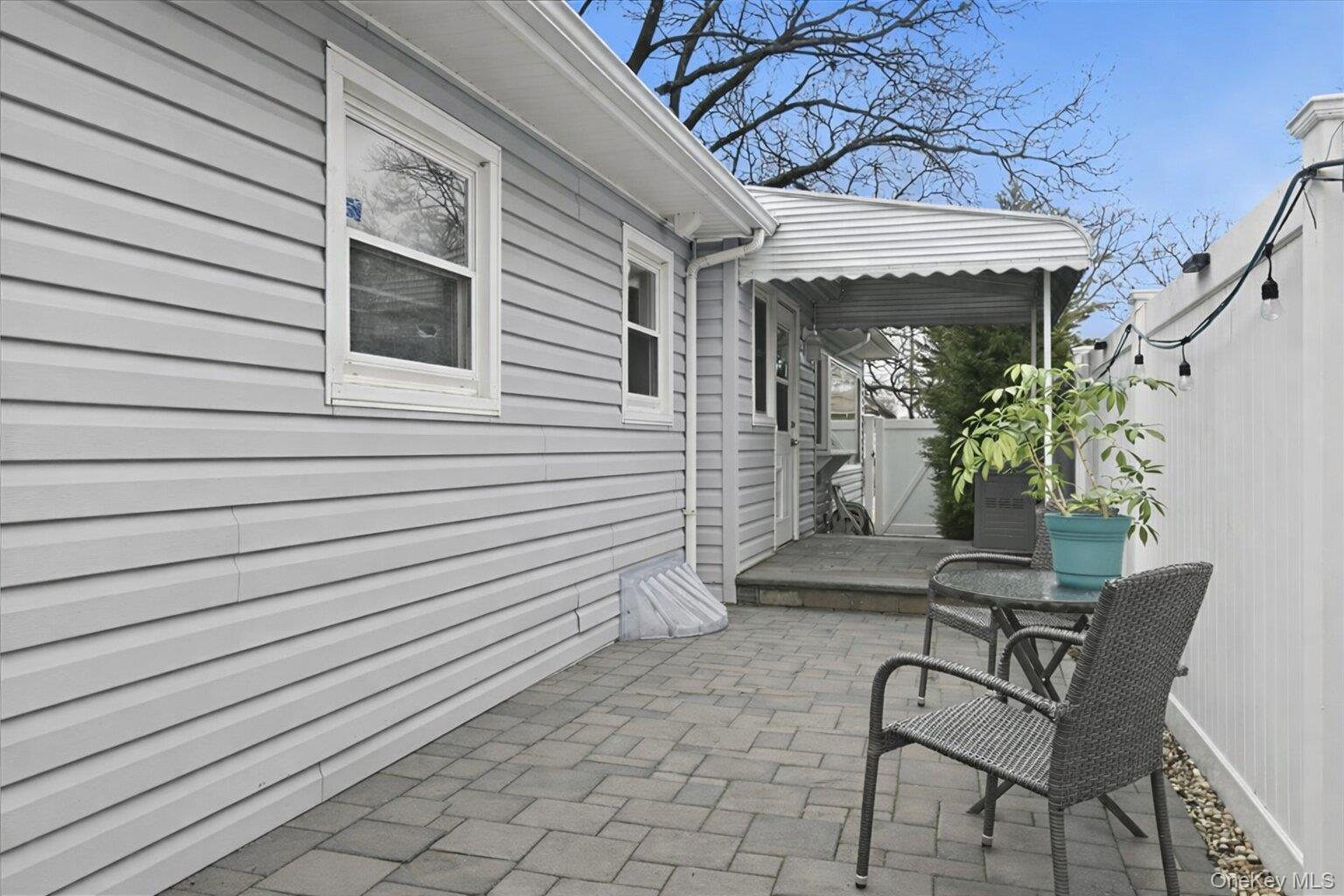 1261 Meadowbrook Road, Merrick, NY 11566