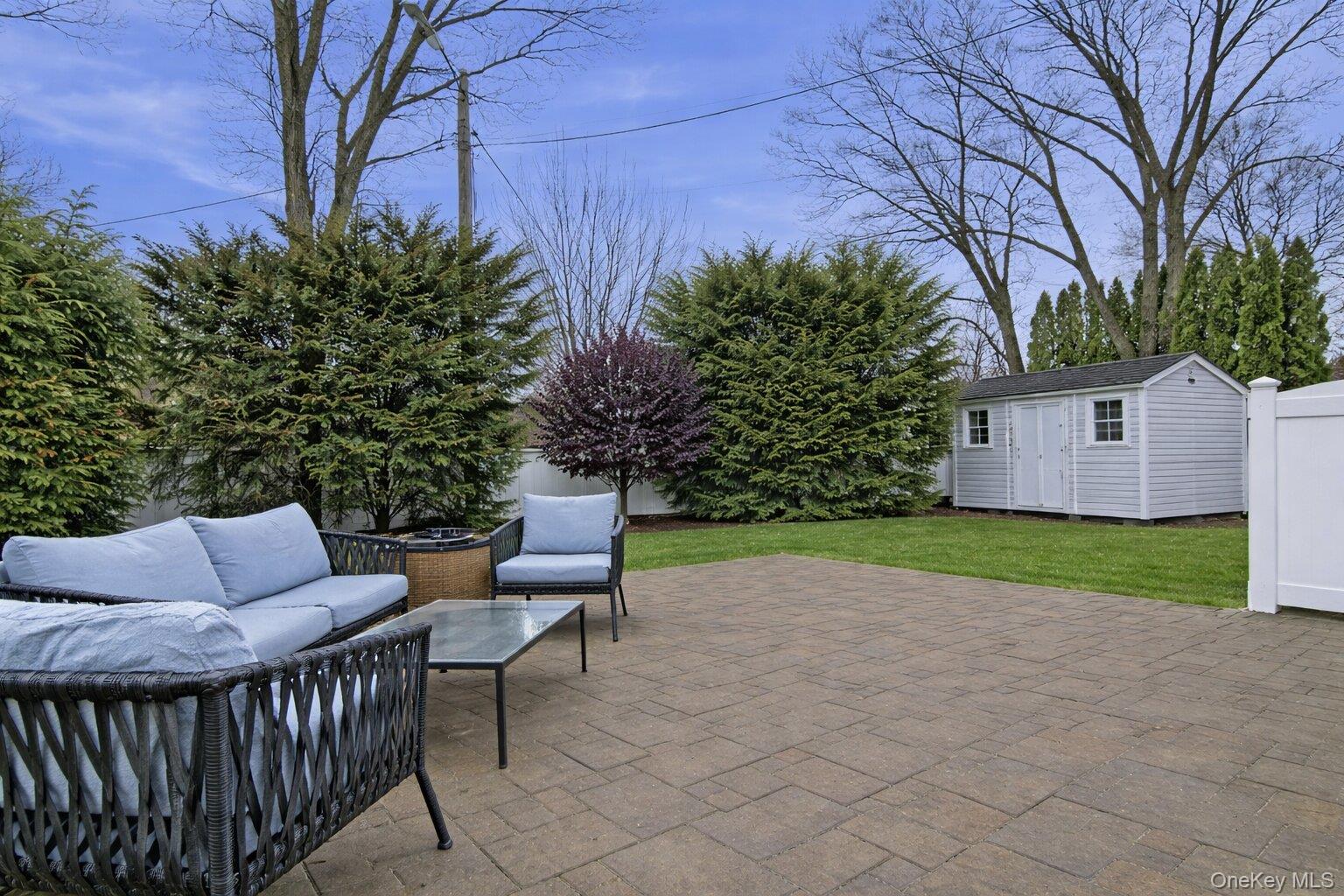 1261 Meadowbrook Road, Merrick, NY 11566