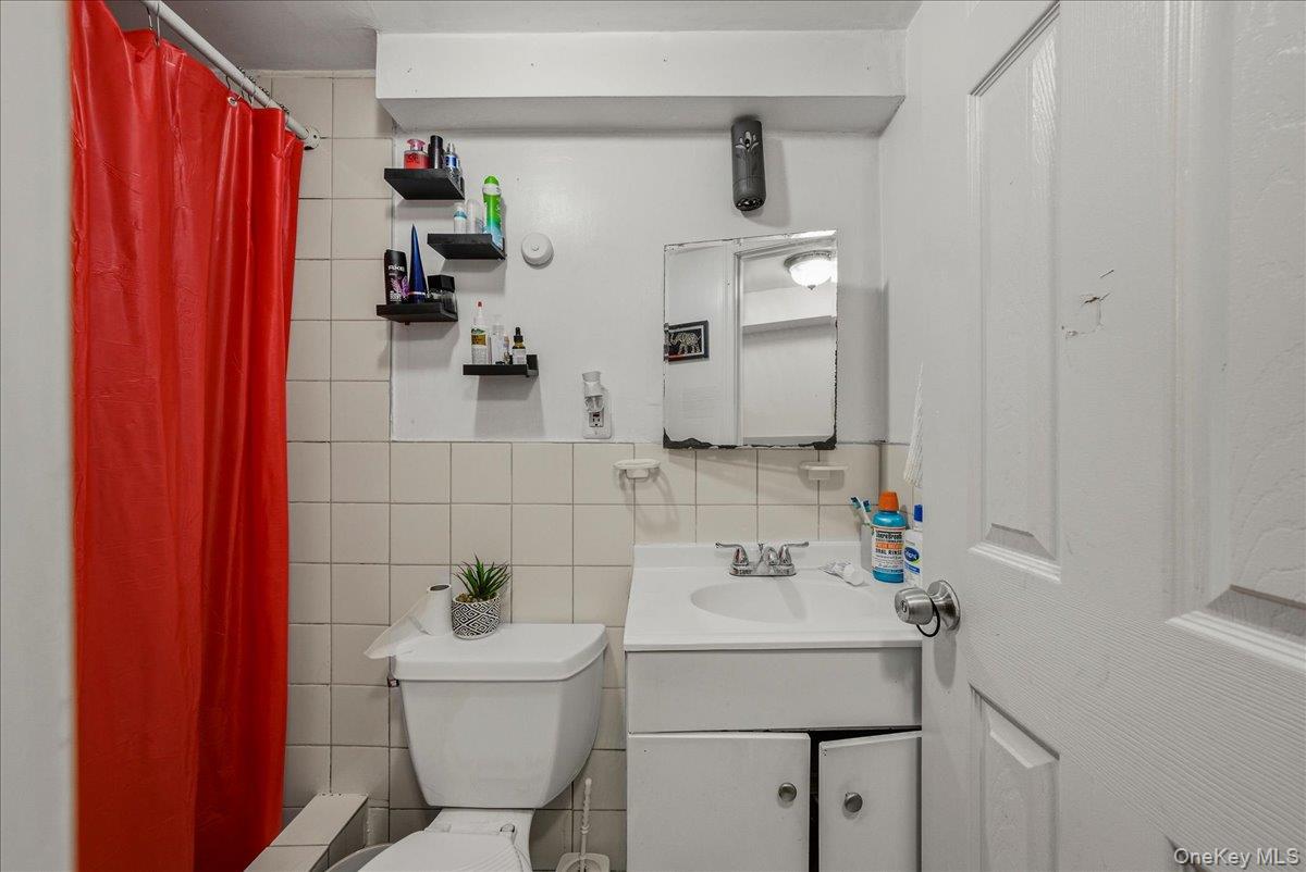 2304 Glebe Avenue, Bronx, NY 10462