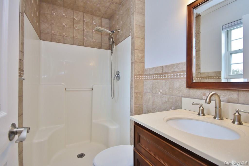 478 Lake Road, New Windsor, NY 12553