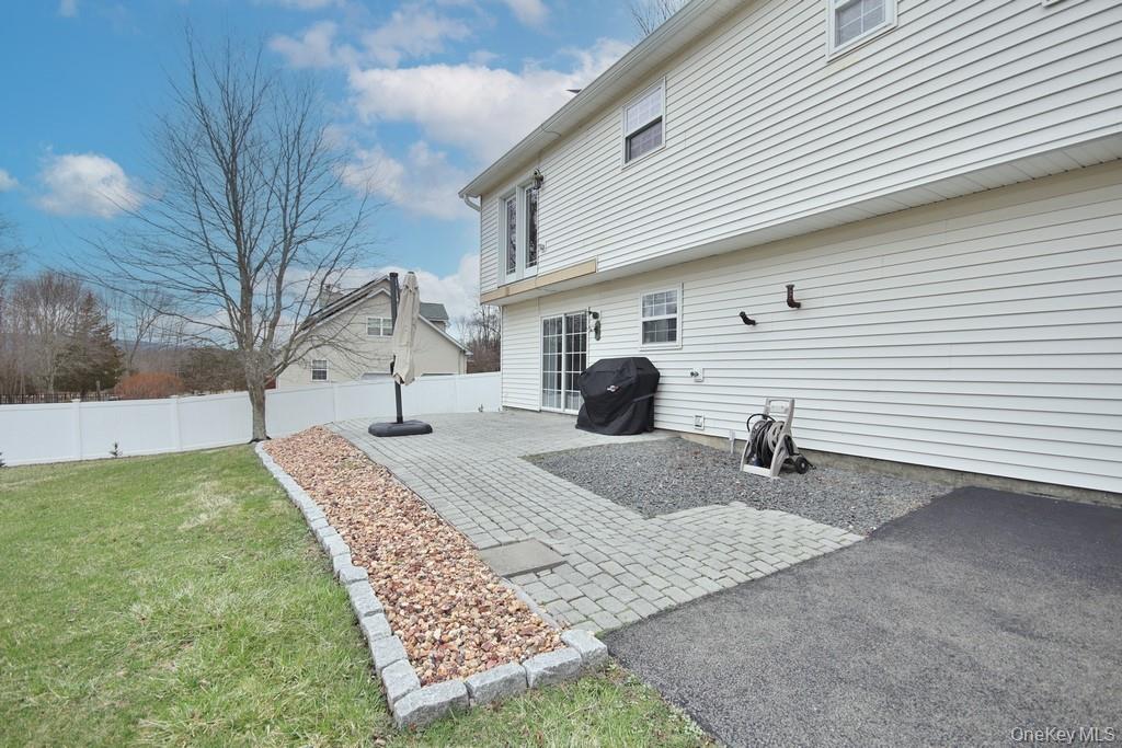 478 Lake Road, New Windsor, NY 12553