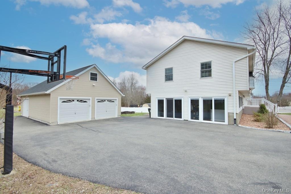 478 Lake Road, New Windsor, NY 12553