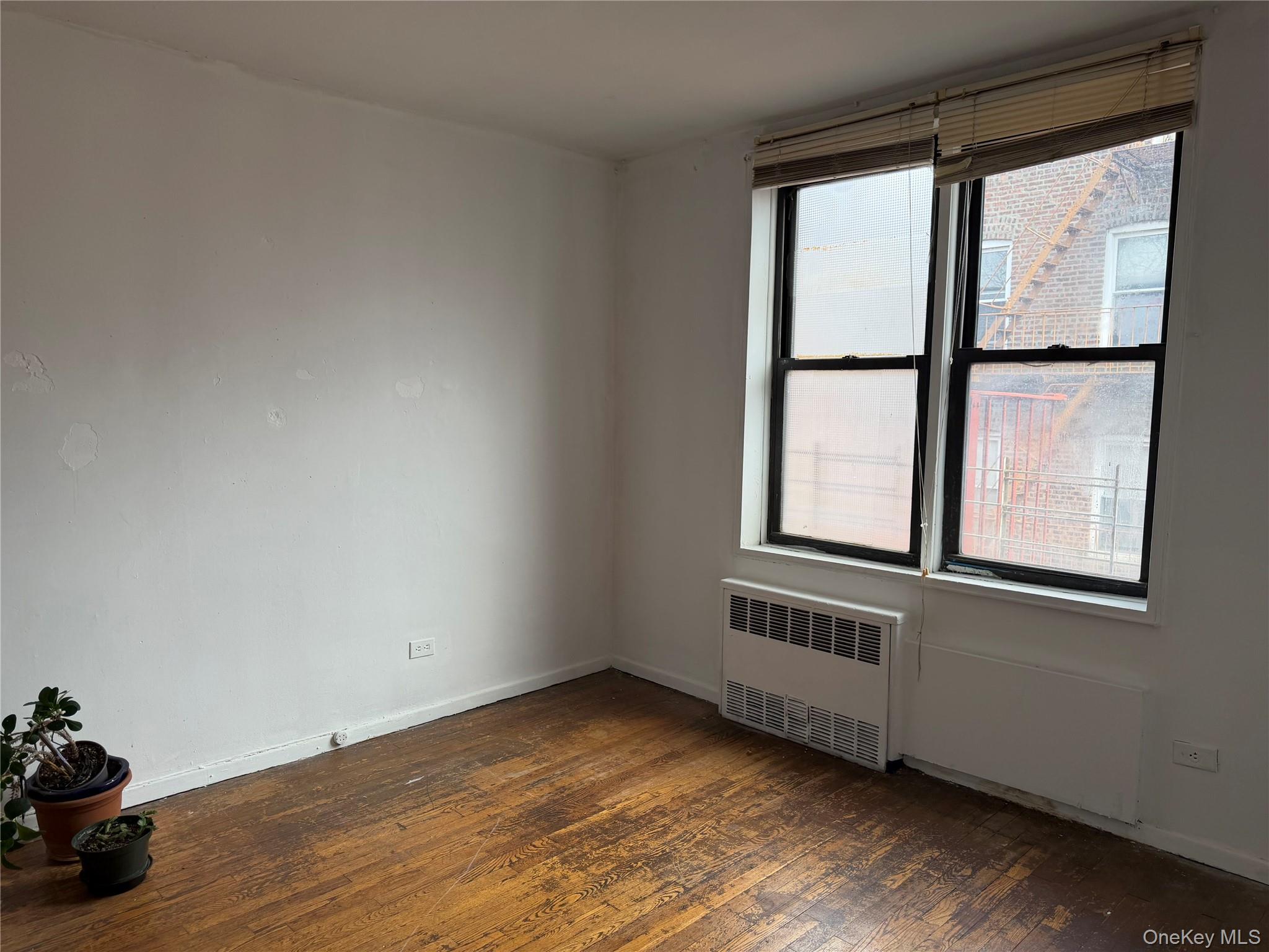 141-05 Northern Boulevard # 1E, Flushing, NY 11354