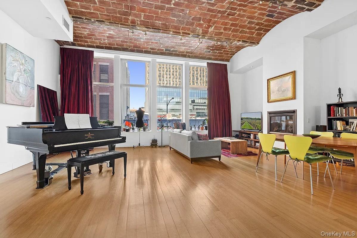 140 West Street # RU, New York (Manhattan), NY 10007