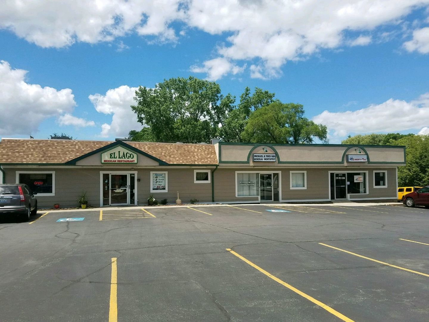 2200 Sheridan Road, Zion, IL 60099