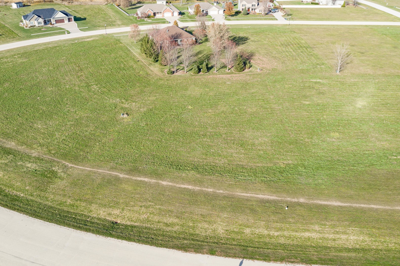 985 Fox Trail Lane, Somonauk, IL 60552
