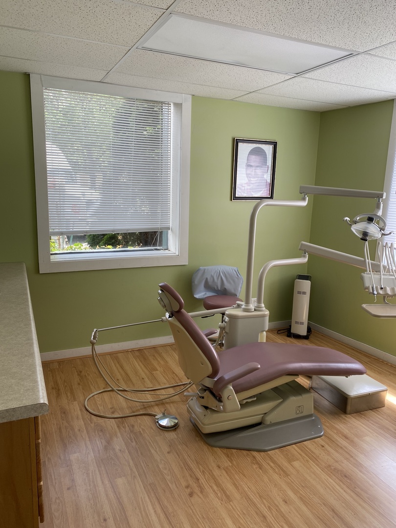 400 N Division Street, Harvard, IL 60033