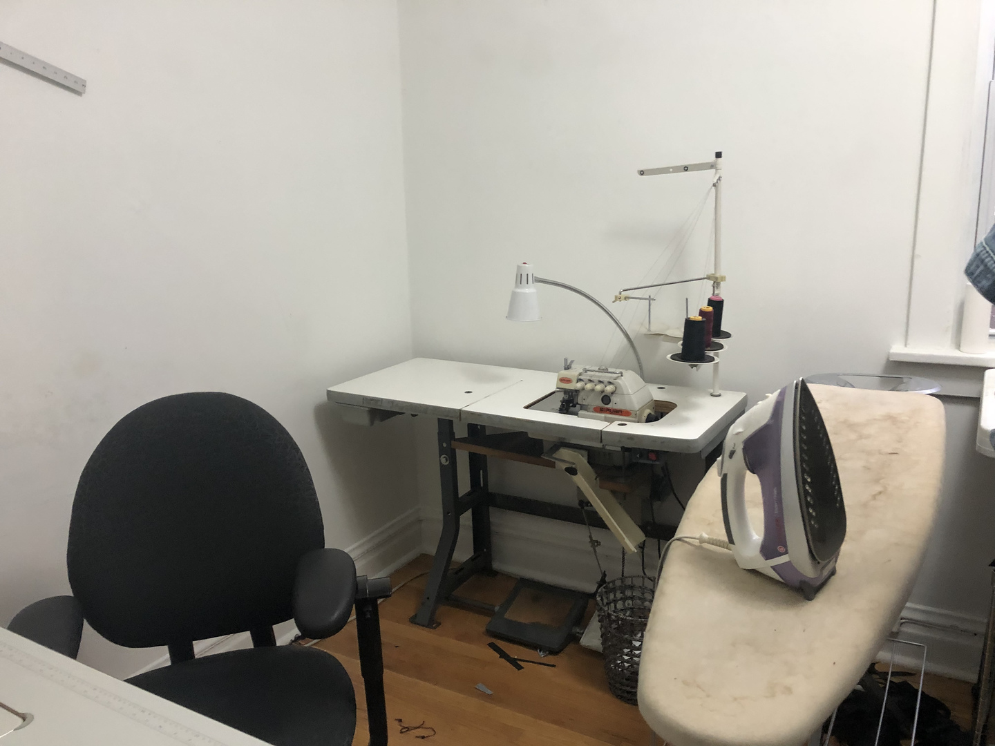 2037 W Roscoe Street, Chicago, IL 60618