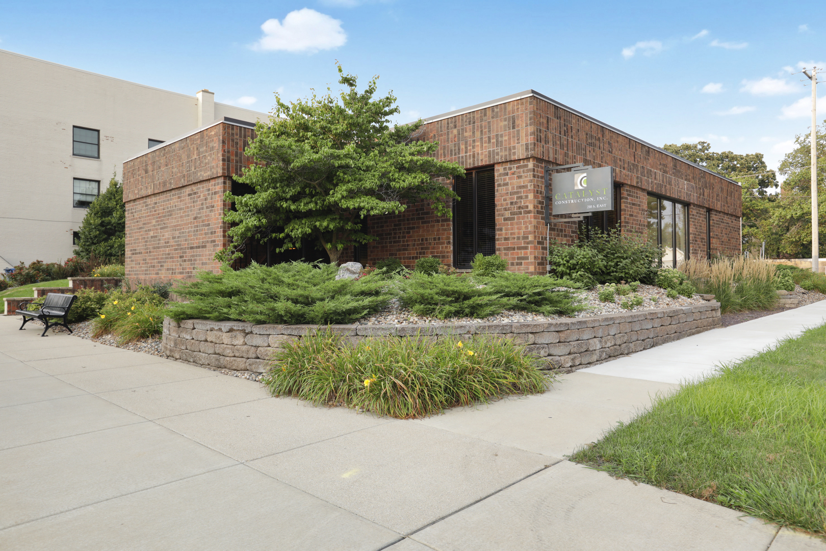 210 S East Street, Bloomington, IL 61701