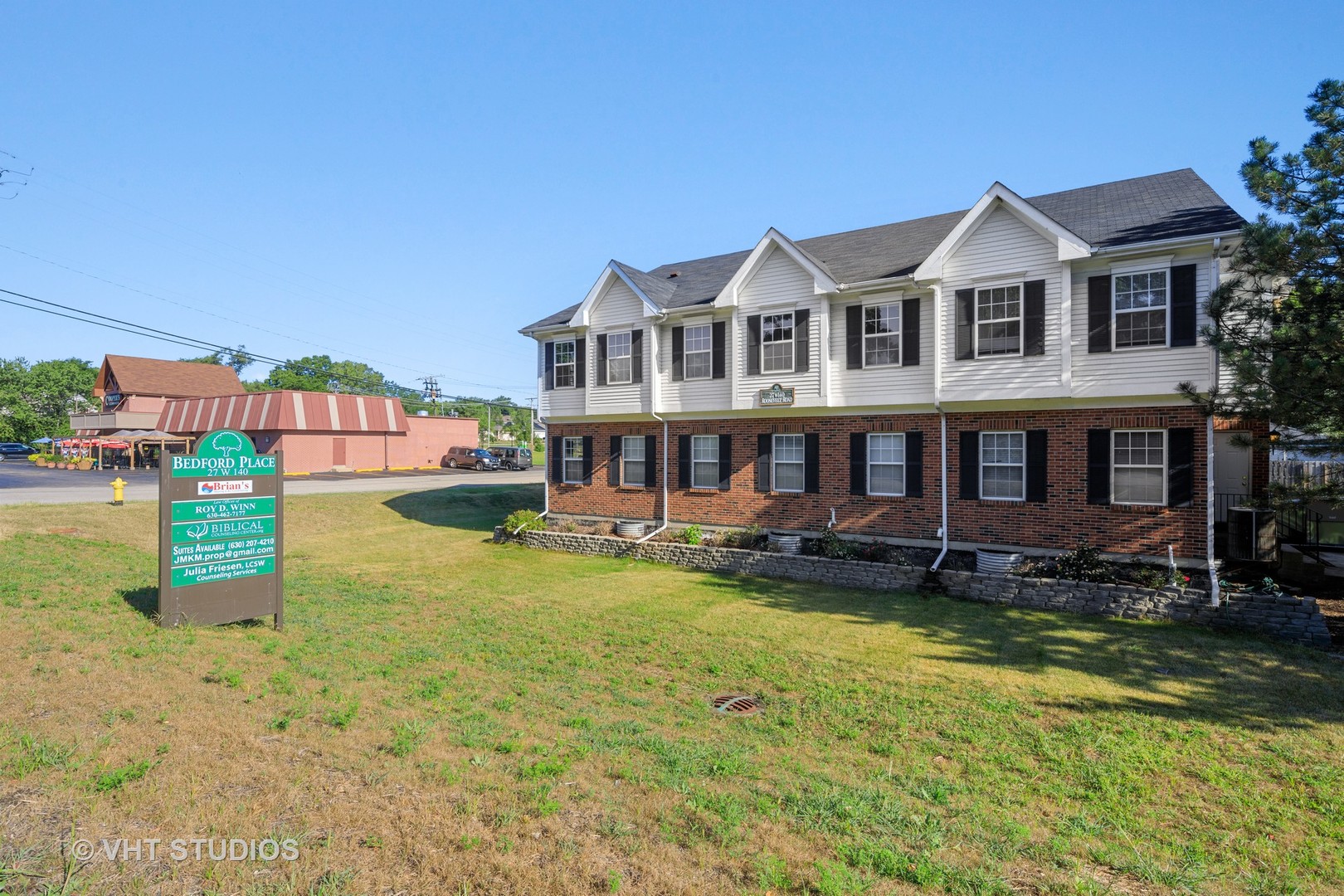 27W140 Roosevelt Road, Winfield, IL 60190