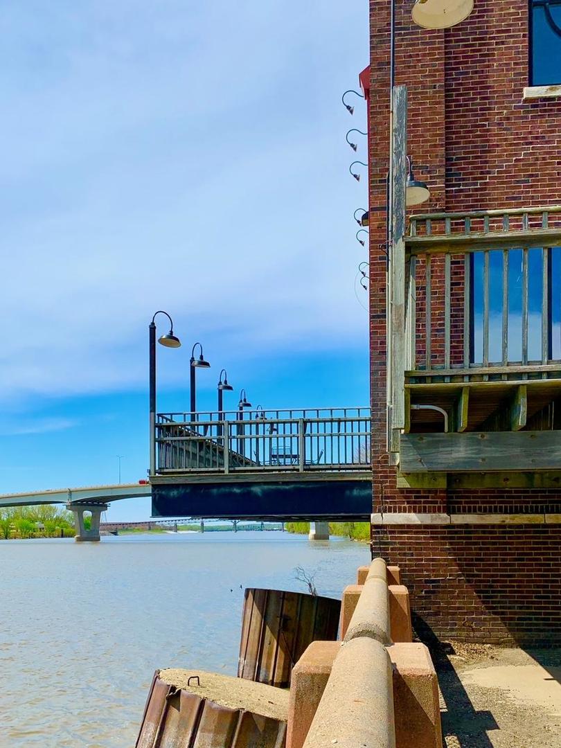 330 SW Water Street, Peoria, IL 61601