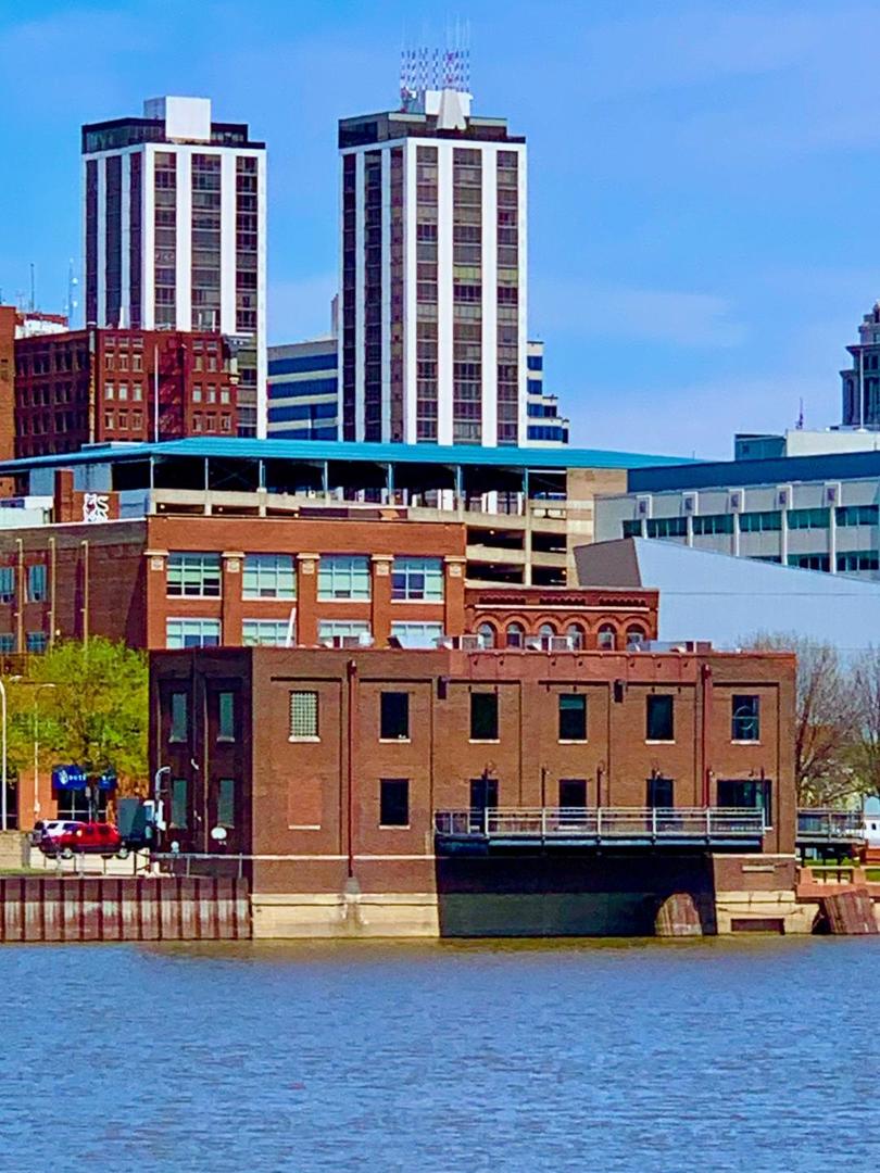 330 SW Water Street, Peoria, IL 61601