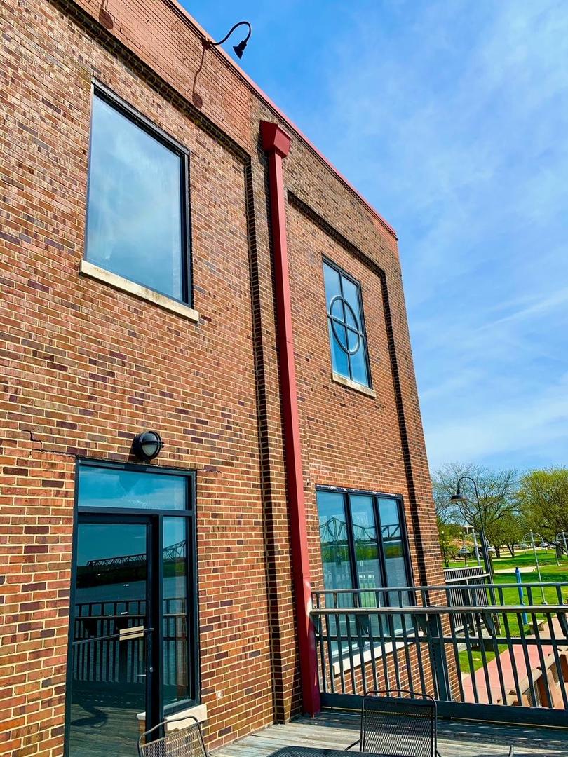 330 SW Water Street, Peoria, IL 61601