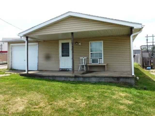 301 N Madison Street, Clinton, IL 61727