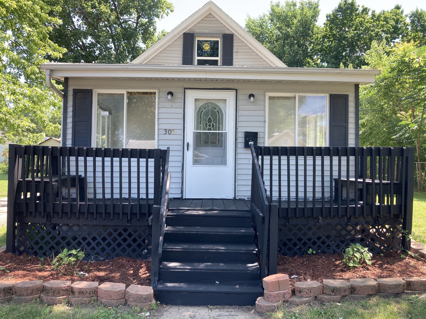 308 S Western Avenue, Bloomington, IL 61701