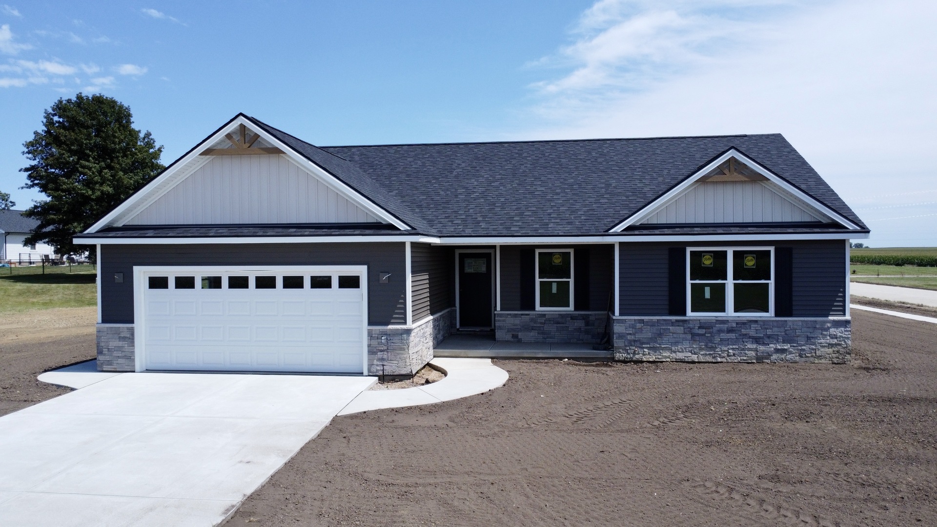 405 S Maple Street, El Paso, IL 61738