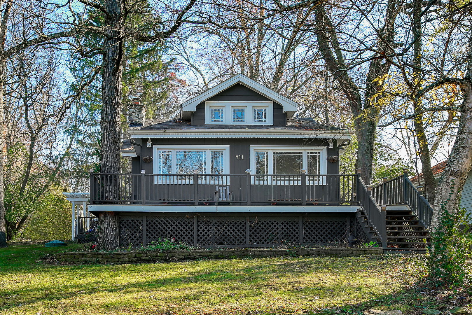 411 Oxford Road, Tower Lakes, IL 60010