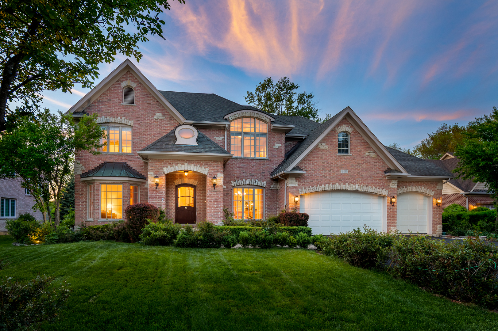 360 Coralynn Court, Willowbrook, IL 60527