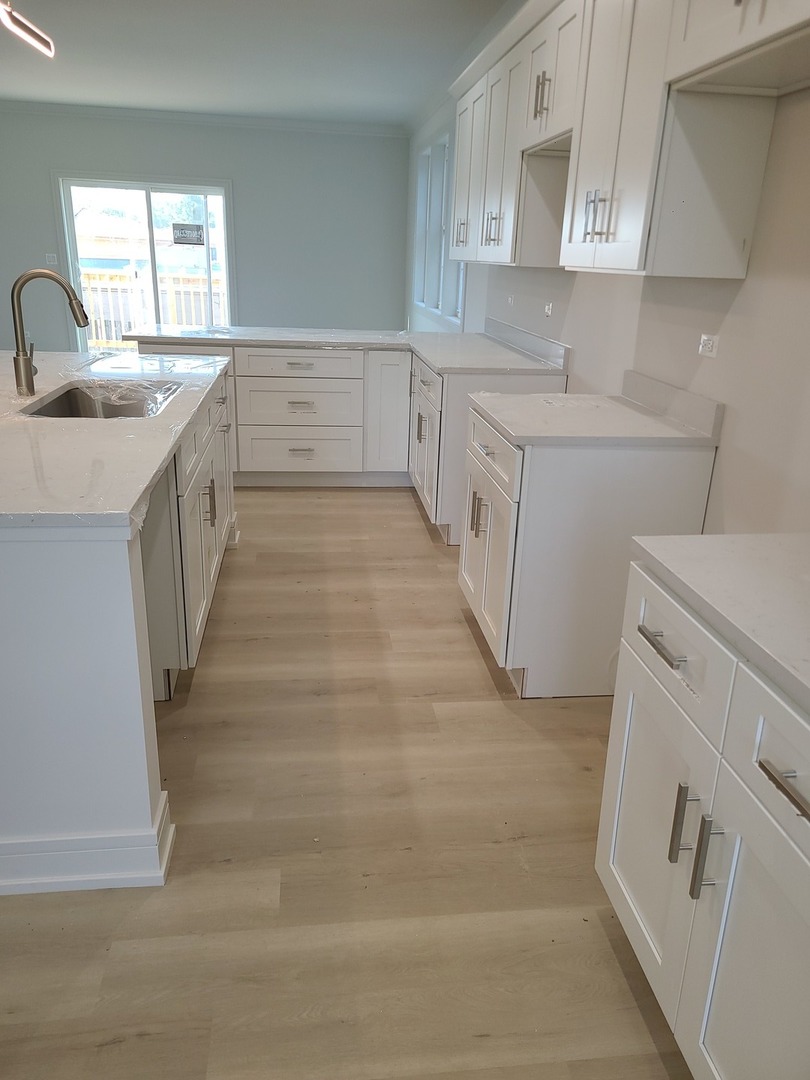 214 unit A N Walnut Street, Bensenville, IL 60106