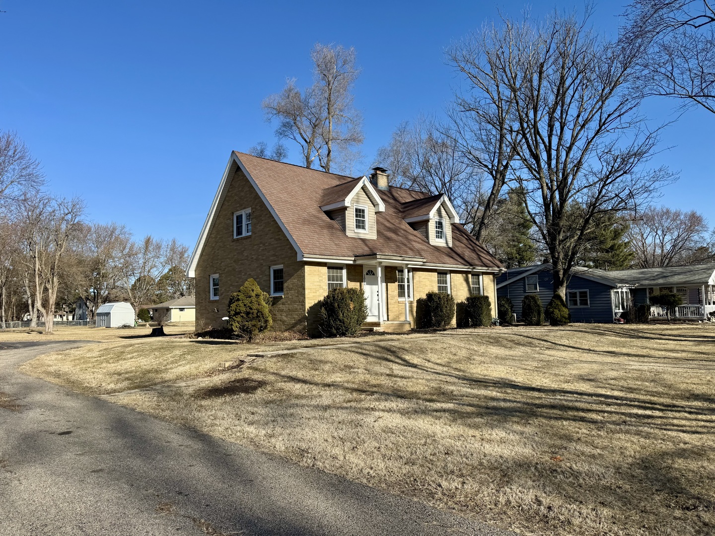 1014 Holland Drive, Rock Falls, IL 61071