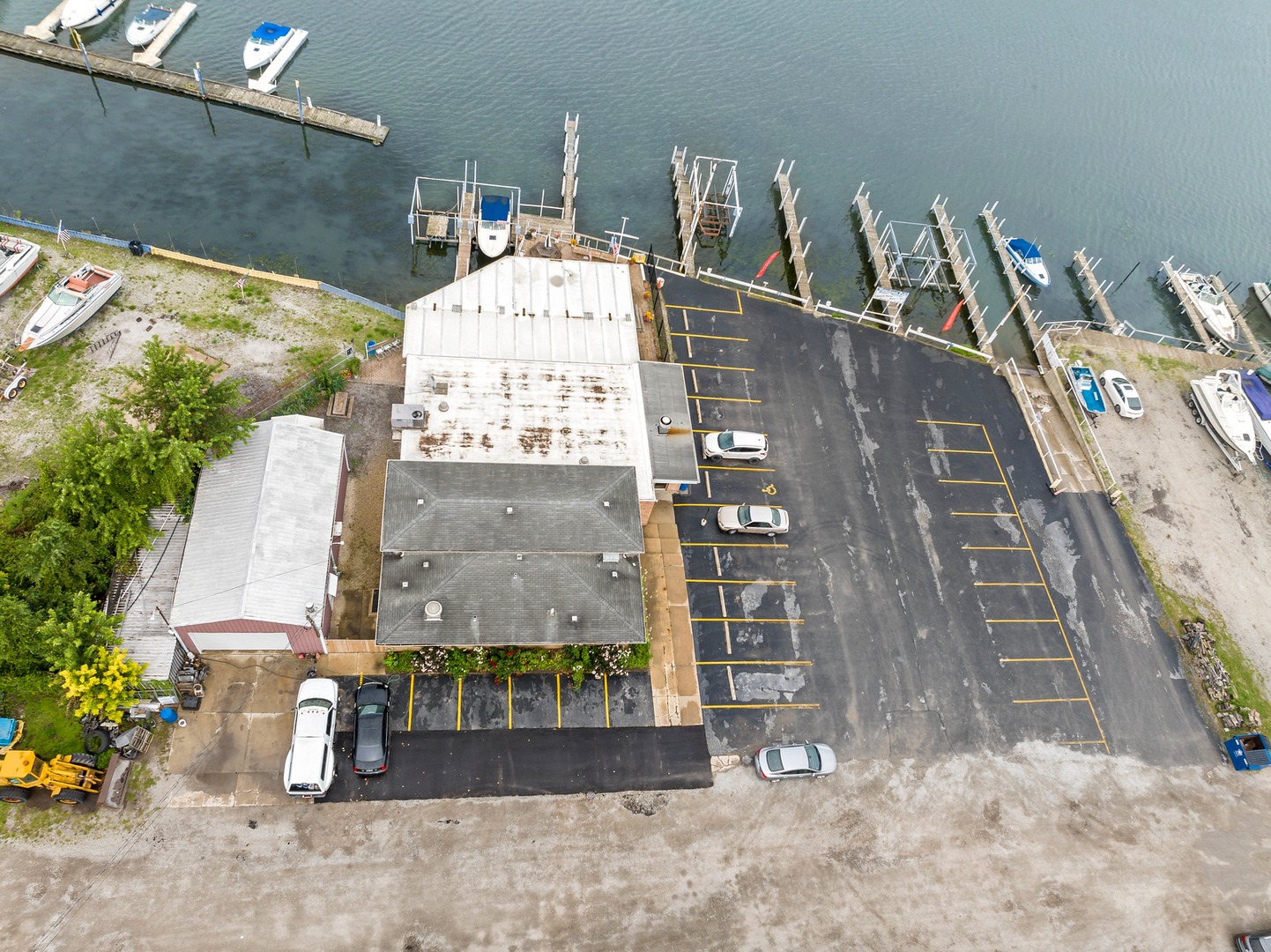 14042 S Croissant Drive, Burnham, IL 60633