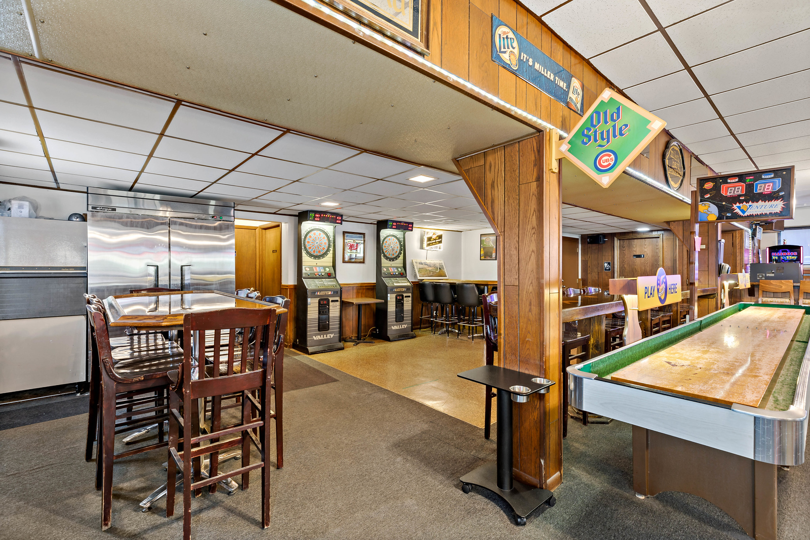 14042 S Croissant Drive, Burnham, IL 60633