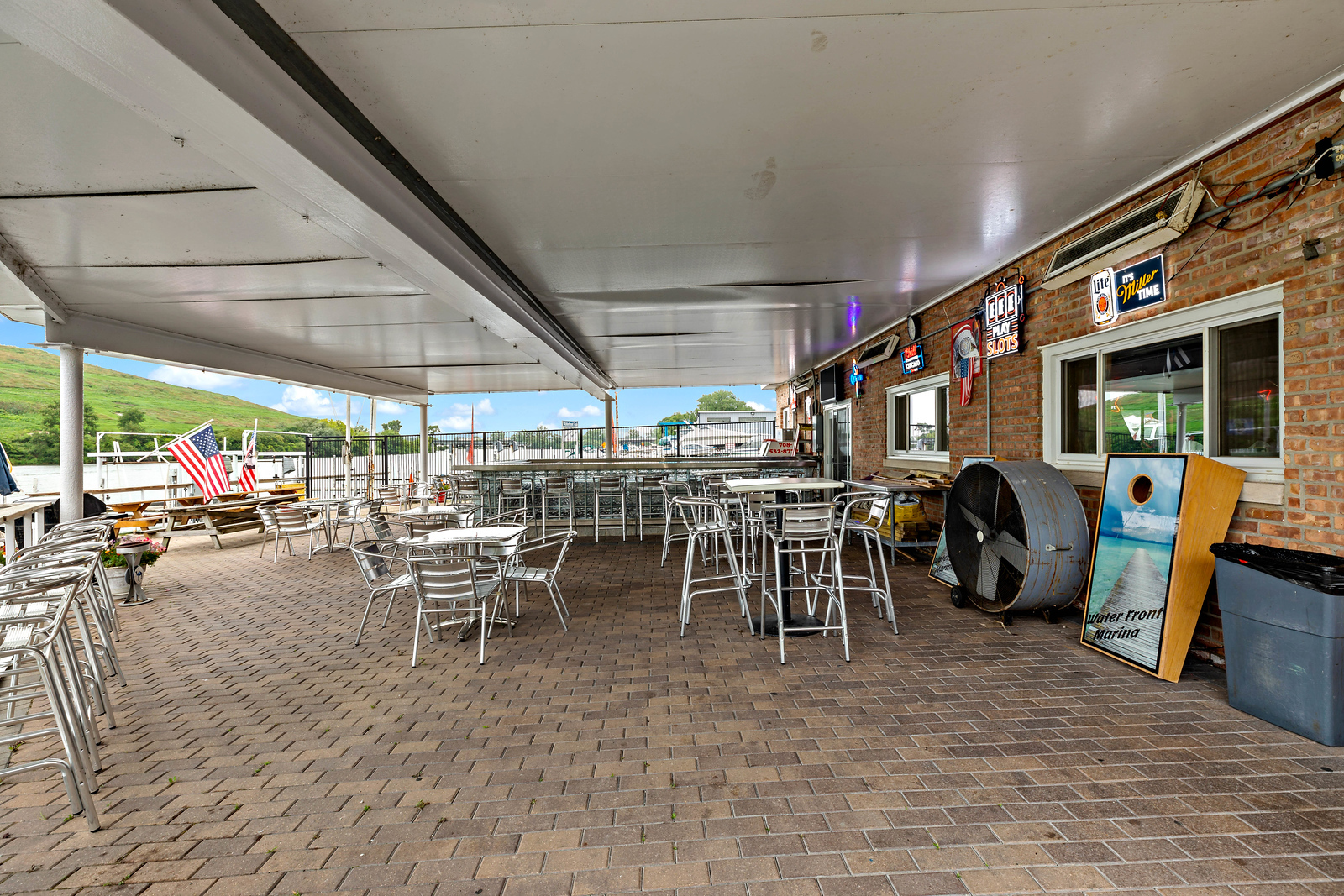 14042 S Croissant Drive, Burnham, IL 60633