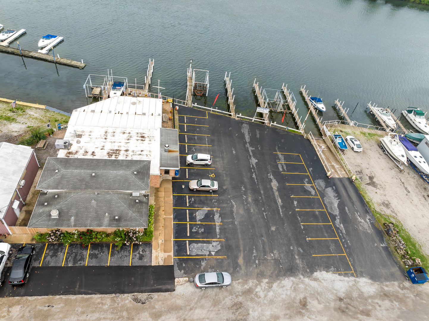 14042 S Croissant Drive, Burnham, IL 60633