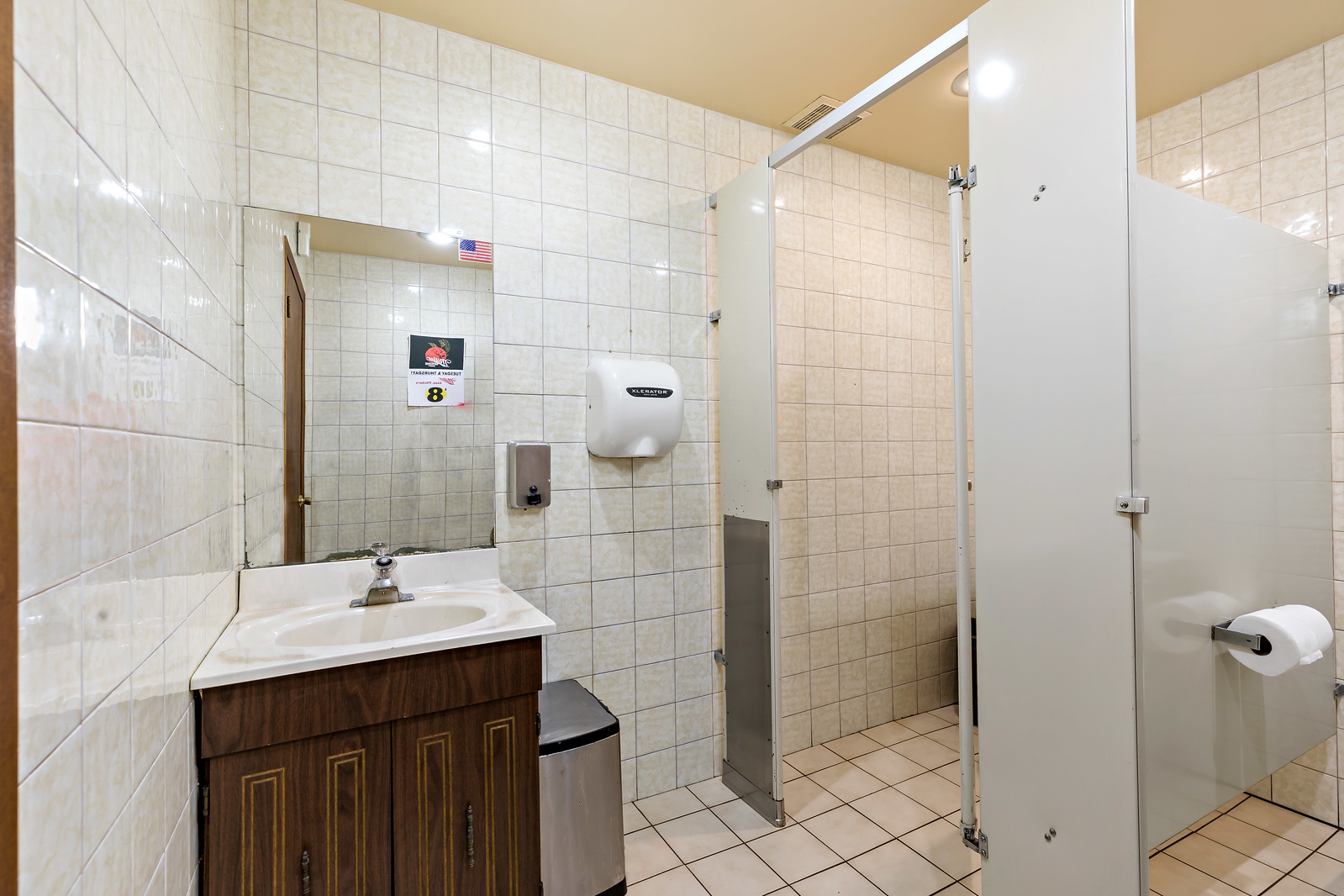 14042 S Croissant Drive, Burnham, IL 60633