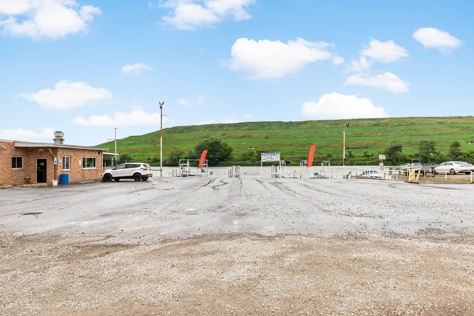 14042 S Croissant Drive, Burnham, IL 60633