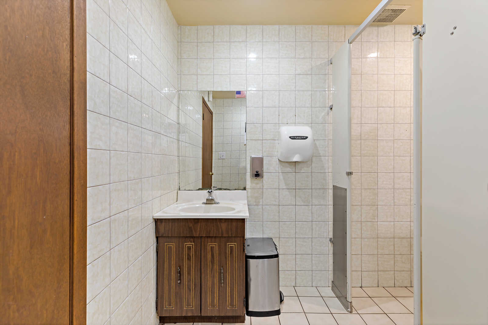 14042 S Croissant Drive, Burnham, IL 60633