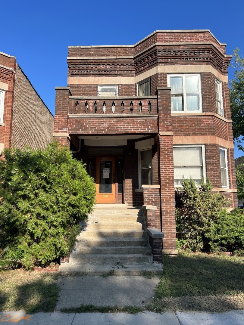 7359 S Dante Avenue, Chicago, IL 60619
