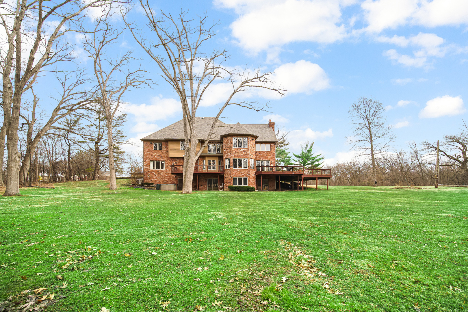 1N424 Indian Knoll Road, West Chicago, IL 60185