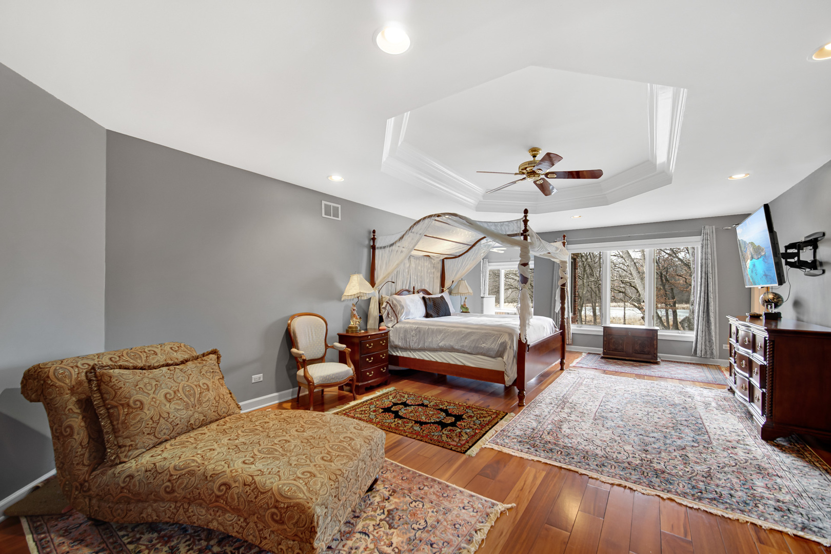 1N424 Indian Knoll Road, West Chicago, IL 60185