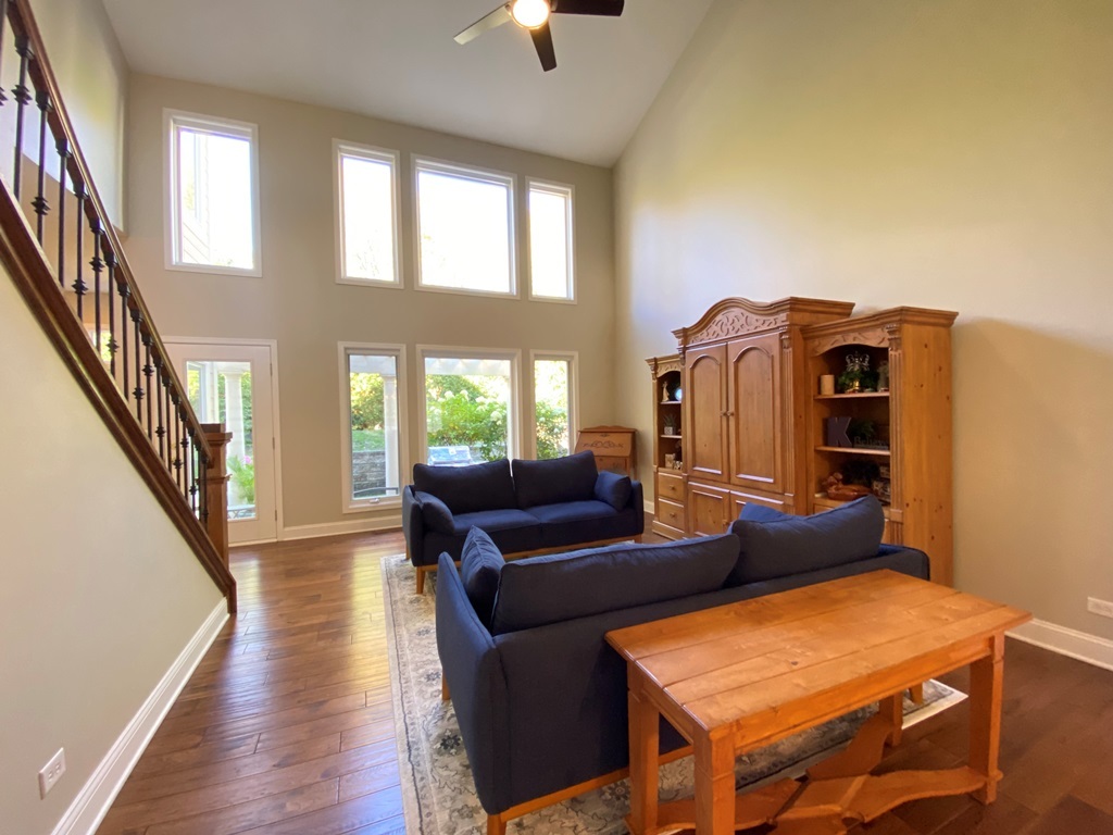 2428 Ridgewood Court, Aurora, IL 60502