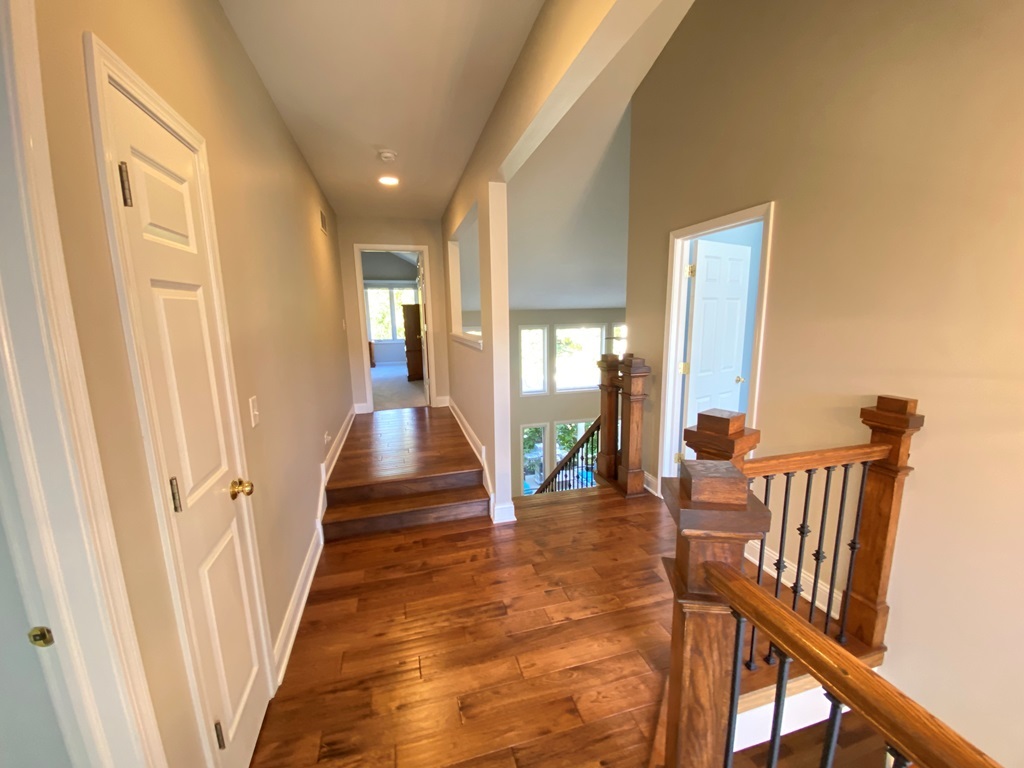 2428 Ridgewood Court, Aurora, IL 60502