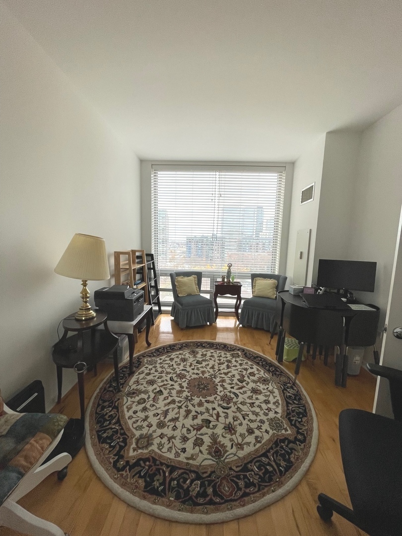1 E 8th Street #1004, Chicago, IL 60605