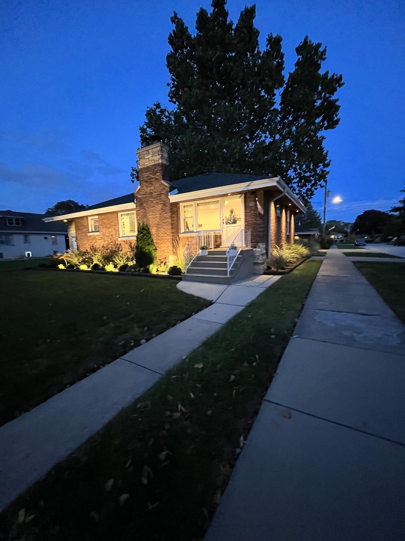 9559 Kilpatrick Avenue, Oak Lawn, IL 60453